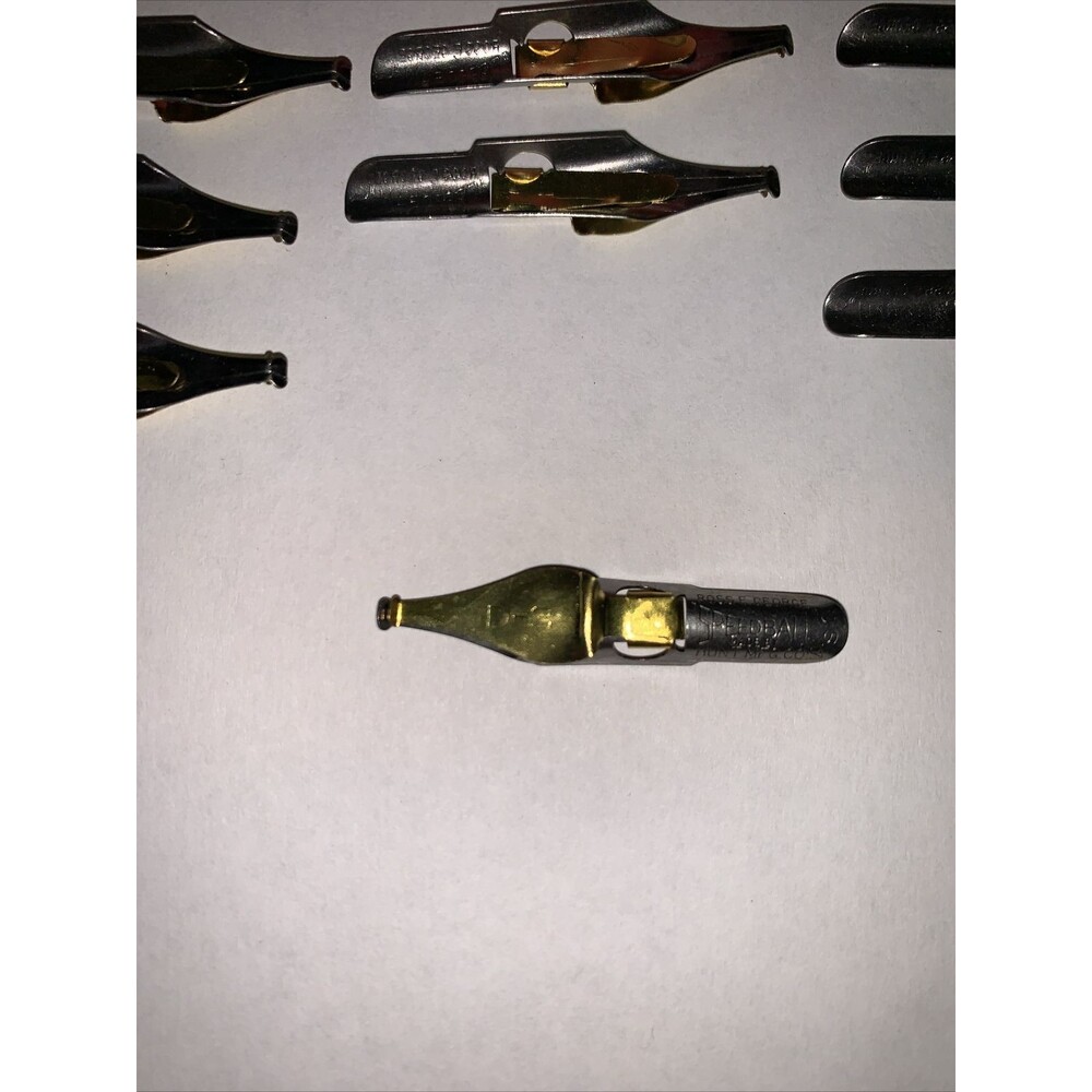 Vintage HUNT SPEEDBALL PENS D-3 Oval Easy To Use Calligraphy Pen Nibs (12) - Picture 5 of 5